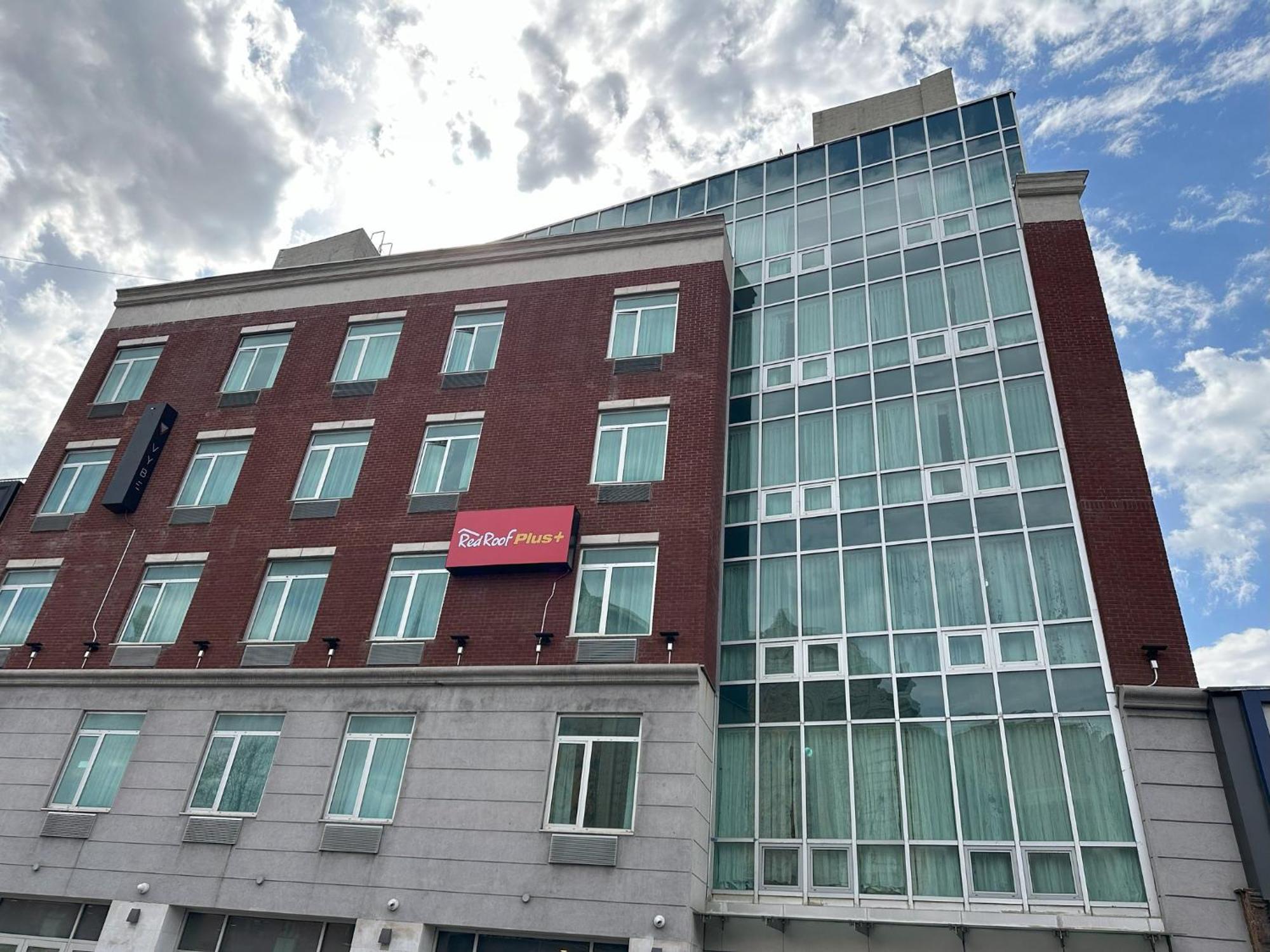Red Roof Plus Brooklyn - Flatbush Ave Nueva York Exterior foto